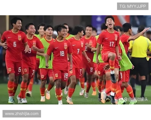 中国足球超级联赛激战正酣 多支球队争夺季后赛名额竞争异常激烈