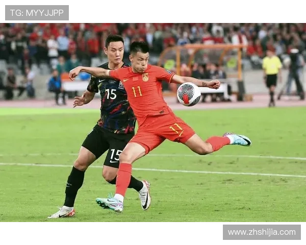 中国男足世预赛关键战告捷年轻球员崭露头角引发球迷热议全国关注